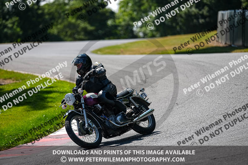 cadwell park;cadwell park photographs;cadwell trackday photographs;enduro digital images;event digital images;eventdigitalimages;peter wileman photography;racing digital images;trackday digital images;trackday photos